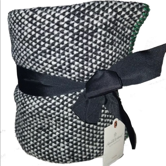 Hearth & Hand With Magnolia Pillow and Throw - Picture 3 of 3